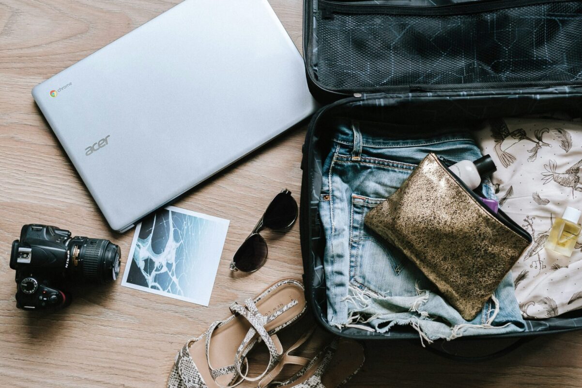 Business Travel Experts reveal their top packing tips 